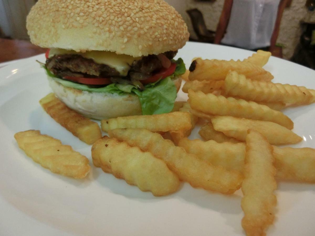 The Travellers Arms 3*